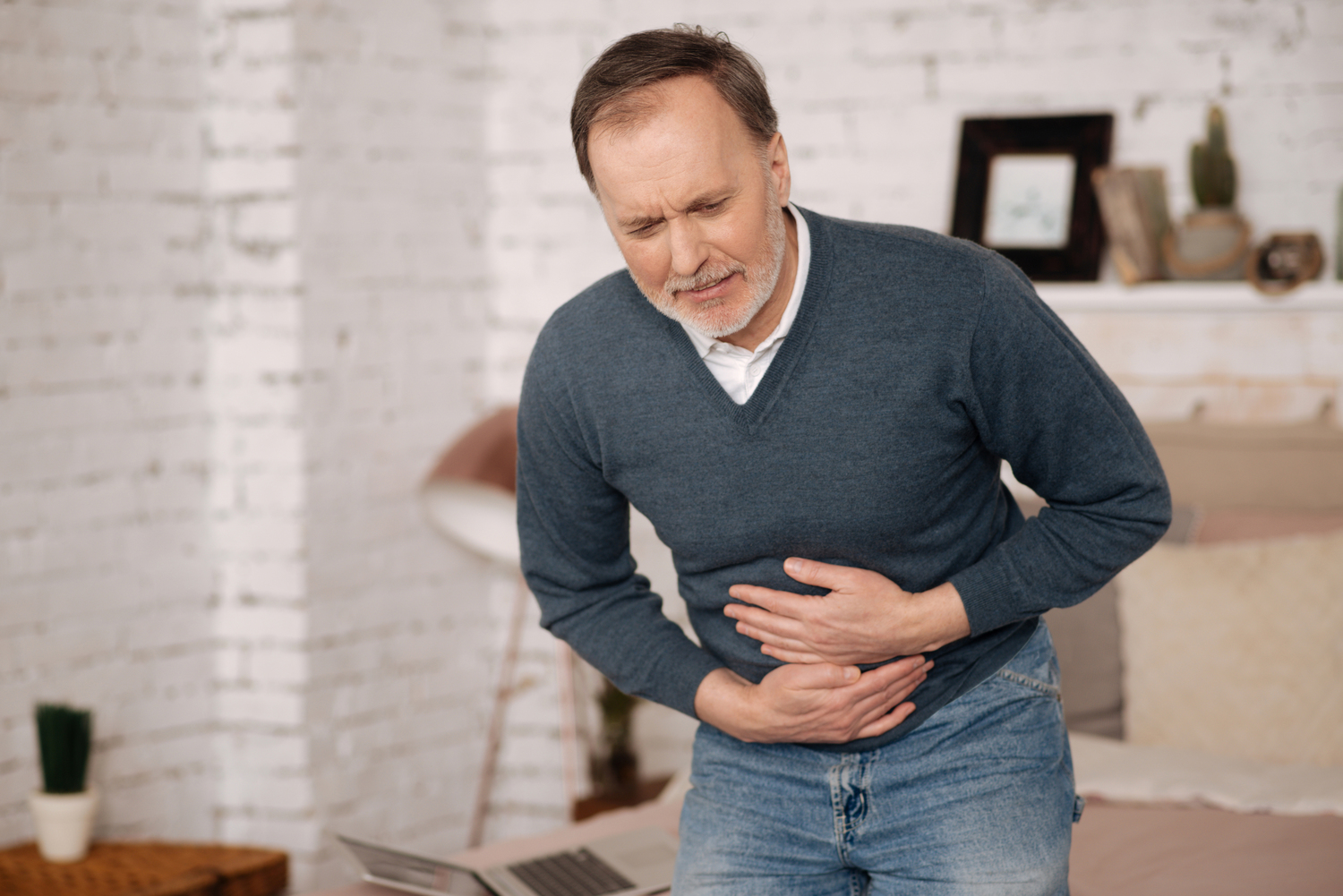 7 Common Symptoms of Stomach Cancer