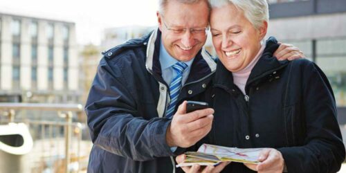 3 Ways to Find Free Cell Phone Deals for Seniors