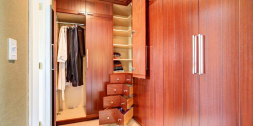 3 popular types of bedroom closet systems