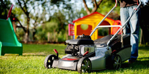 4 tips for buying a lawn mower from a sale