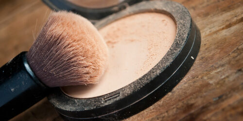 5 powder foundations that suit oily skin