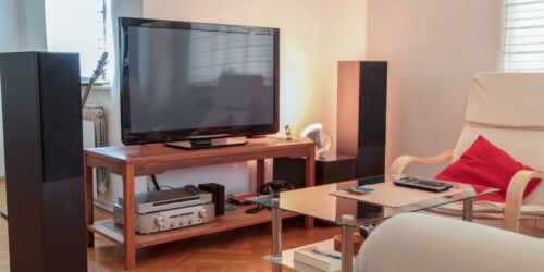 5 tips to consider when buying 65 inch flat screen television