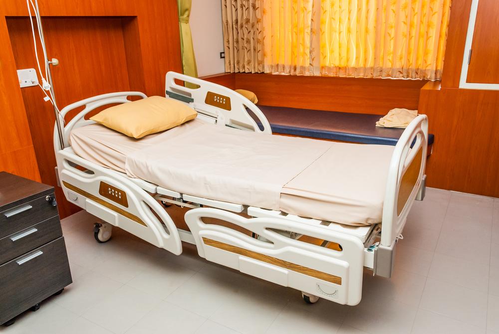 6 Hospital Beds That You Can Buy For Your Home