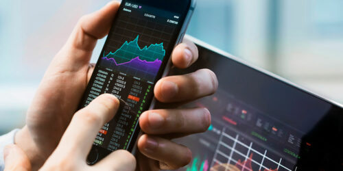 8 popular apps for saving and investing