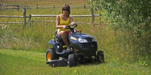 Basic characteristics of riding lawn mowers