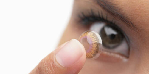 Guide on ordering colored contact lenses online