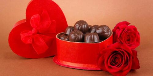 Delicious chocolate gift sets to give to your loved ones