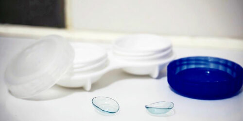 How to take care of your contact lenses