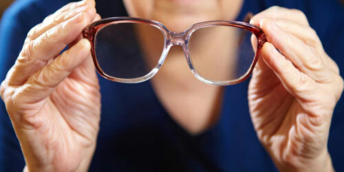 How to be a pro at buying eyeglasses online