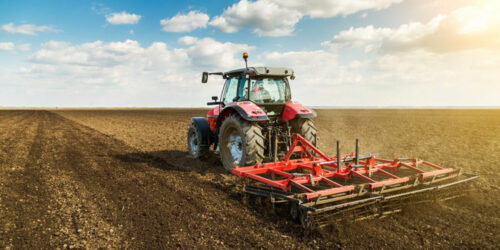 How to choose a compact tractor?