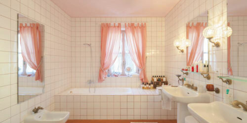 How to choose curtains for bathrooms