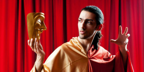 How to prepare to be a theater artist?