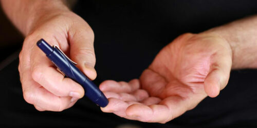 Here are a few common causes and symptoms of type 2 diabetes 