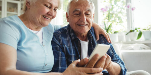 Here&#8217;s how to get free cell phones for seniors