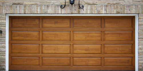 Important features to consider while building garage doors