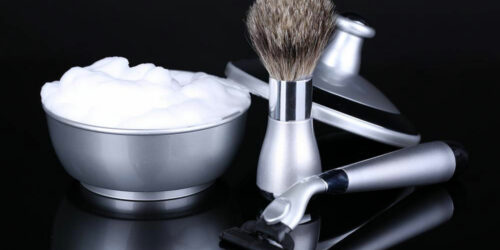 Luxurious shaving sets for men