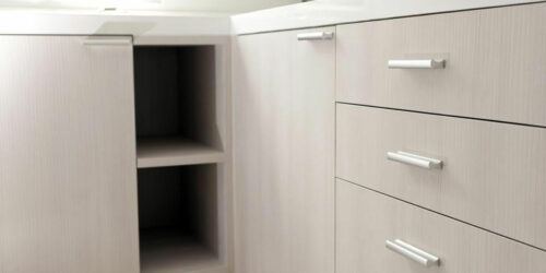 Some features of Lowes and IKEA kitchen cabinets