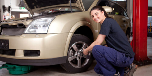 Popular Automobile Service Centers Offering Oil Change Coupons