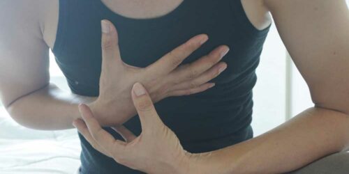 Pain in the Right Side of the Chest &#8211; What Does it Mean