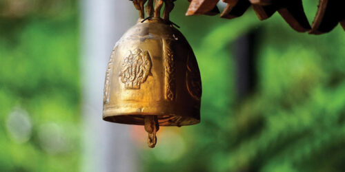 Primary religious items for Buddhist rituals