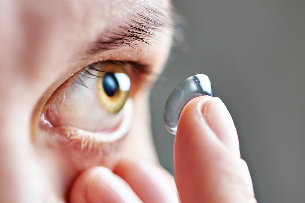 Redefine Your Looks with Brand New Contact Lenses