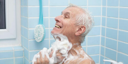 Walk bathtubs for seniors &#8211; Things you should know