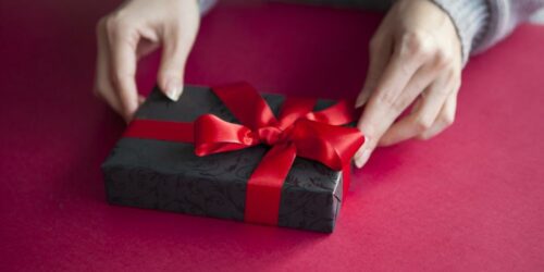 Why You Should Personalize Gifts