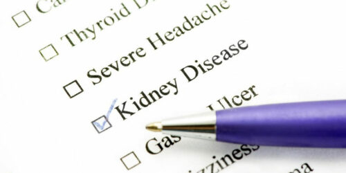 What causes kidney infections?