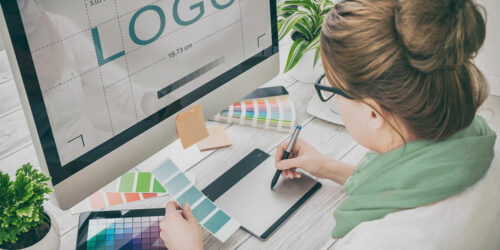 Top 4 websites that create your brand logo for free