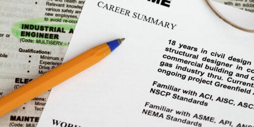 Things to consider before choosing a resume writing service