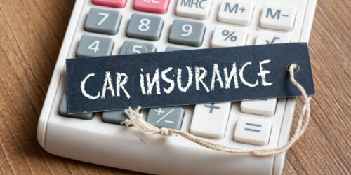 Things to look for while buying and comparing auto insurance quotes