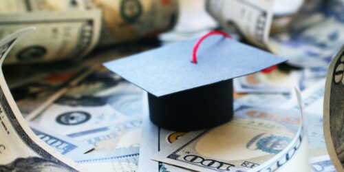 3 Effective Tips To Manage College Debts