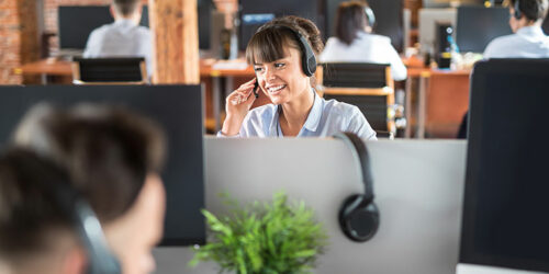 5 Factors to Consider When Choosing a Call Center Software