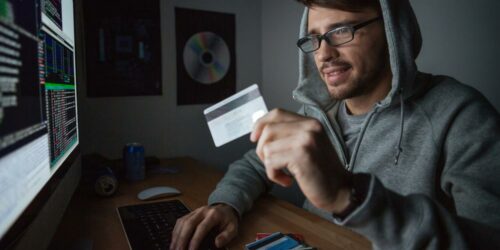 6 Steps To Take In Case Of Stolen Credit Card Information