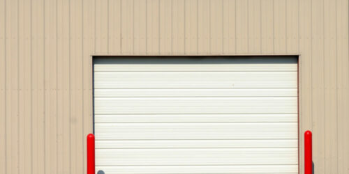 A guide to pick a garage door repair service