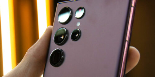 Get the new Samsung Galaxy S22 with AT&T offers