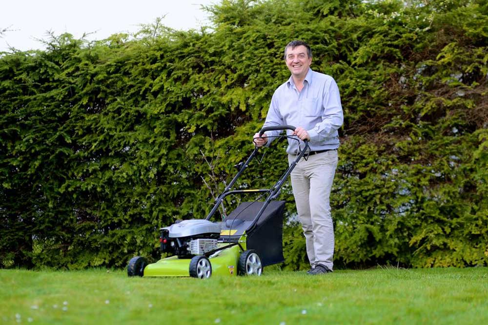 Guidelines to follow when you choose a lawn care company