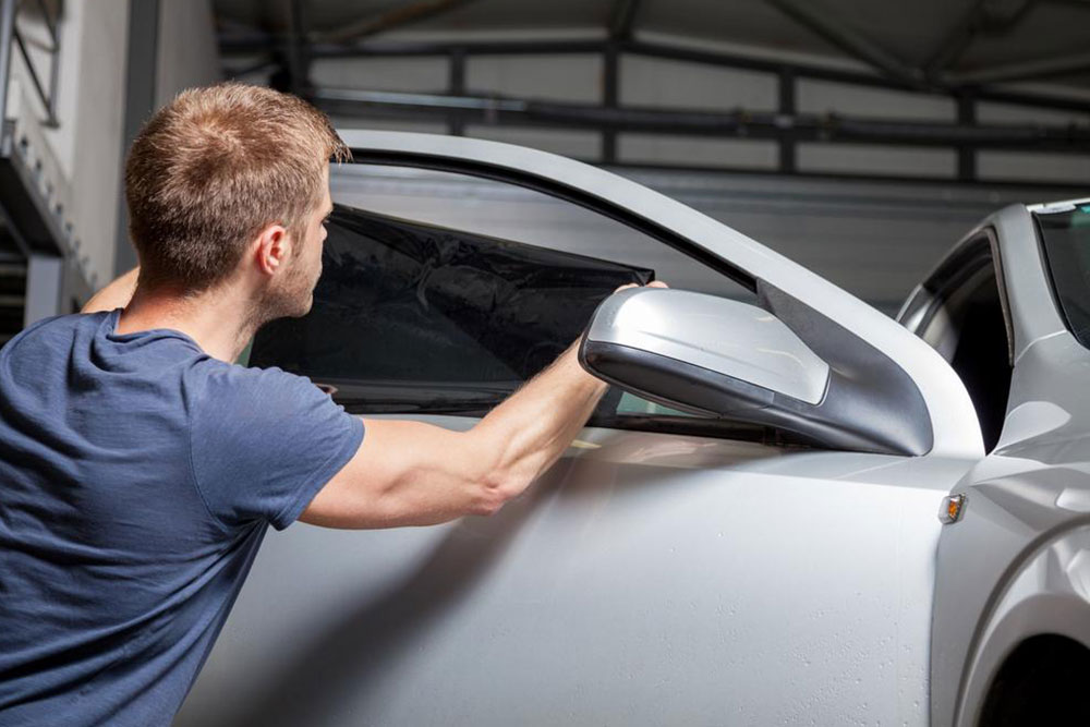 Different types of auto glass &#038; how to maintain them