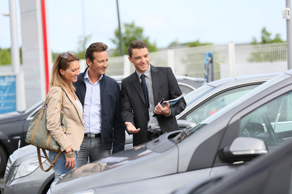 Know about where to find the dealers for used cars