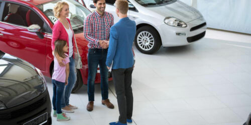 How are Toyota dealers personalizing the face of car sales