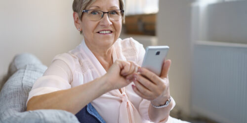 Popular Wireless Cell Phone Deals For Seniors