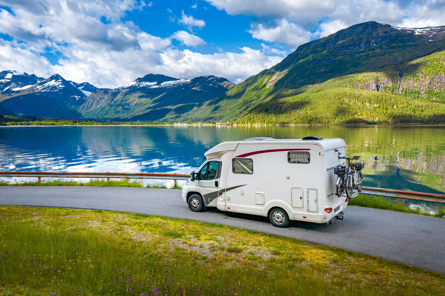 Top 8 Benefits Of Buying A Motorhome Rv