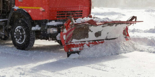 Things to consider before choosing a plow attachment for your truck