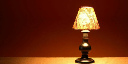 Things to consider while buying a table lamp