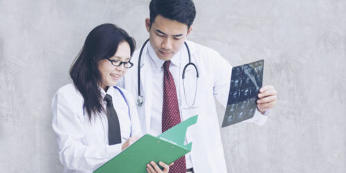 Understanding the causes and symptoms of osteoporosis