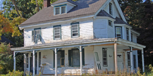 10 Tips to Follow When Buying an Abandoned Property