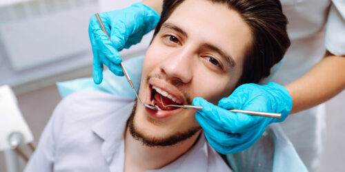 7 Factors to Consider Before Selecting a Dentist